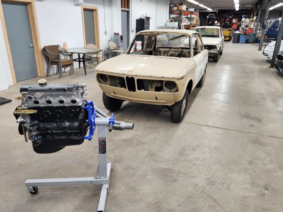 2002 BMW 2002 - Image 10 of 31
