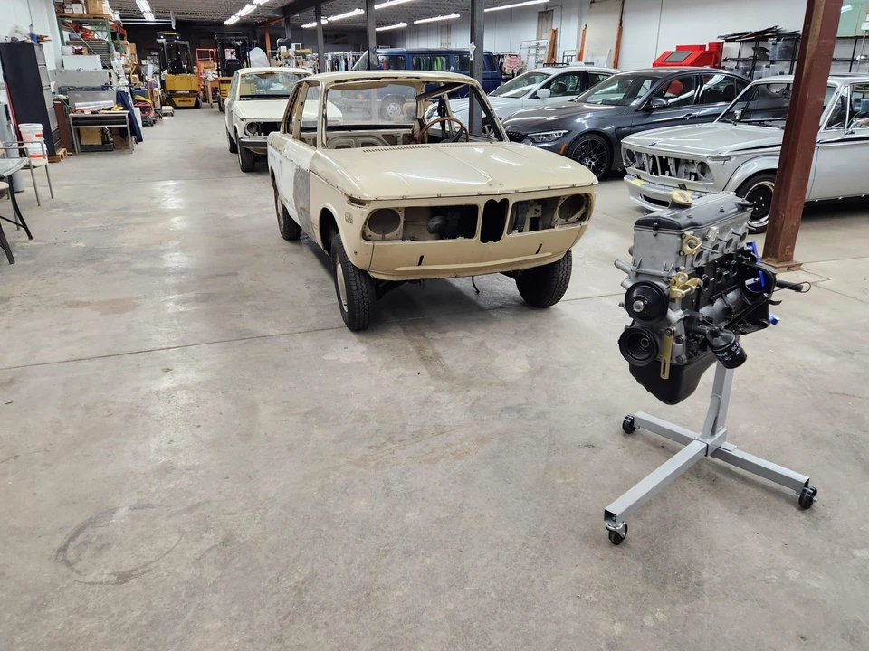 2002 BMW 2002 - Image 9 of 31