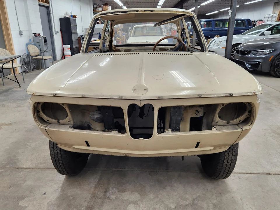 2002 BMW 2002 - Image 11 of 31