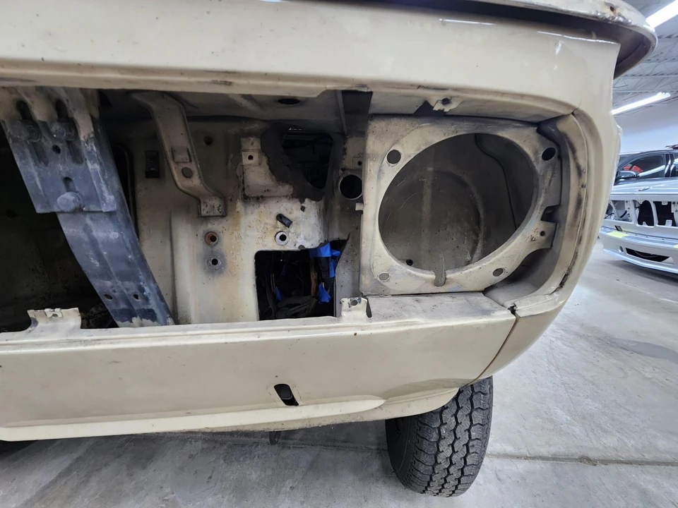 2002 BMW 2002 - Image 14 of 31