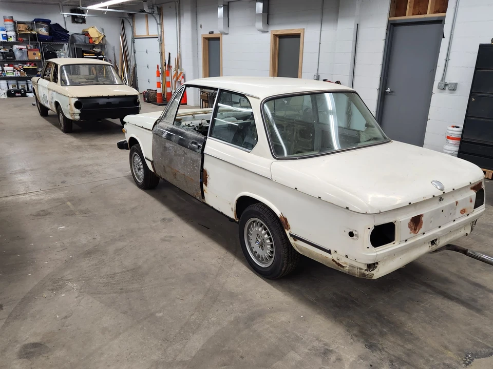 2002 BMW 2002 - Image 6 of 31