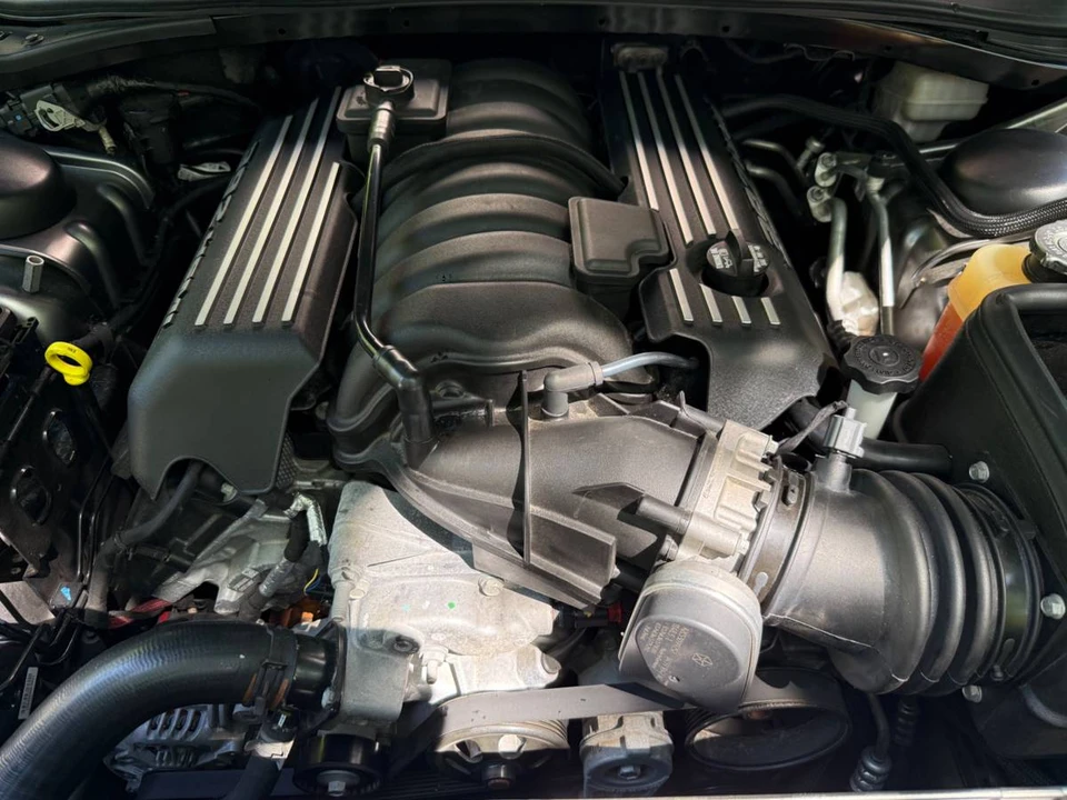 2012 Dodge Challenger SRT8 & 392 3rd Gen - Image 4 of 24