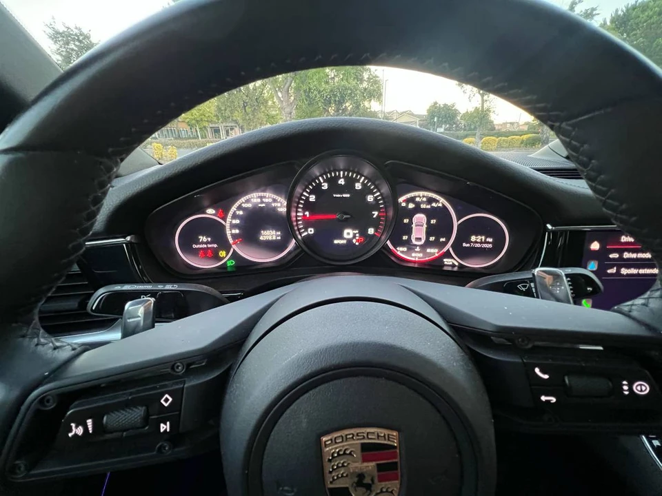 2023 Porsche 971 Panamera - Image 6 of 11