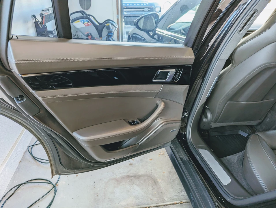 2018 Porsche 971 Panamera - Image 19 of 23