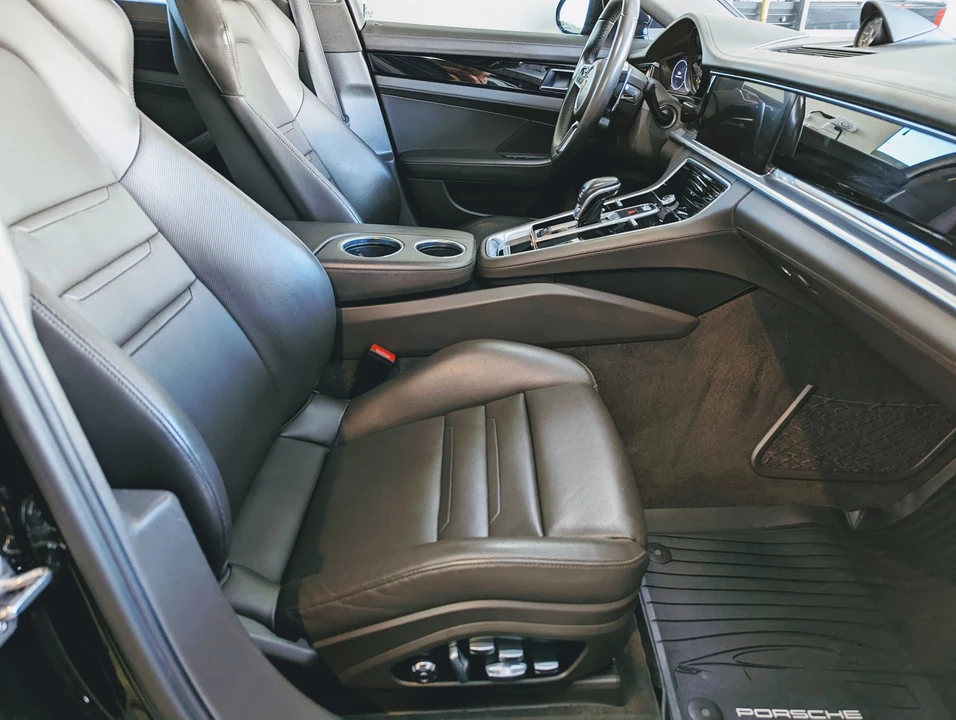 2018 Porsche 971 Panamera - Image 9 of 23