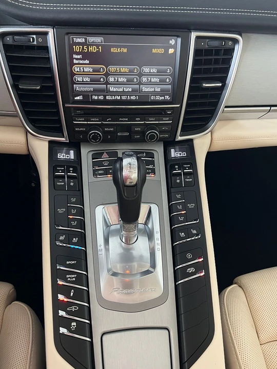 2016 Porsche 970 Panamera GTS - Image 13 of 23