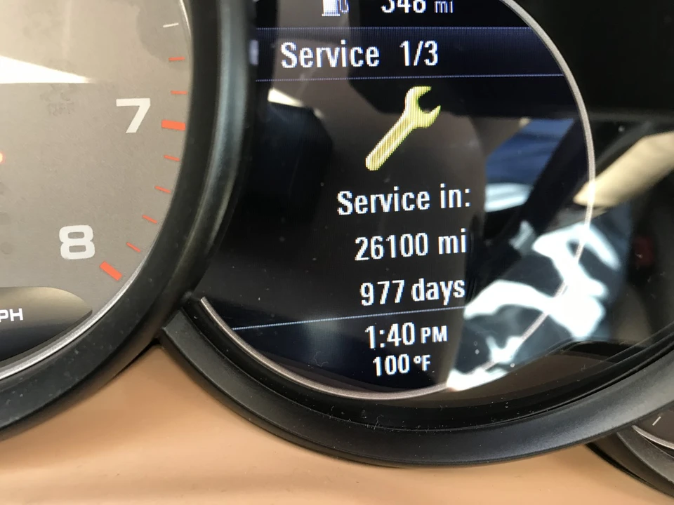 2012 Porsche 970 Panamera S - Image 7 of 10