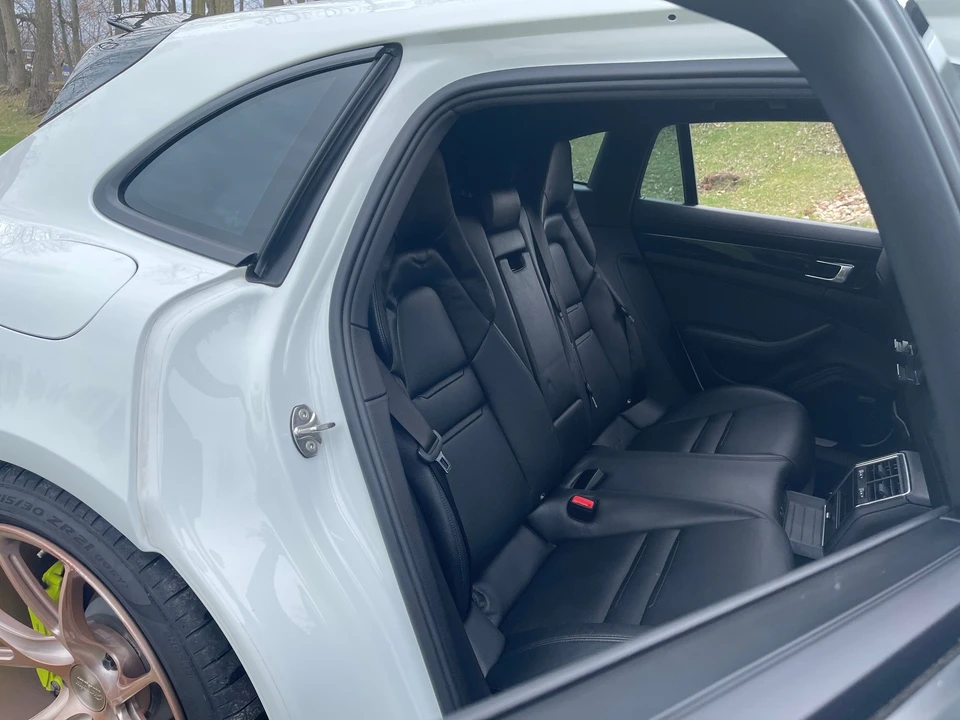2018 Porsche 971 Panamera - Image 16 of 31