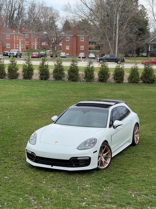 2018 Porsche 971 Panamera - Image 26 of 31