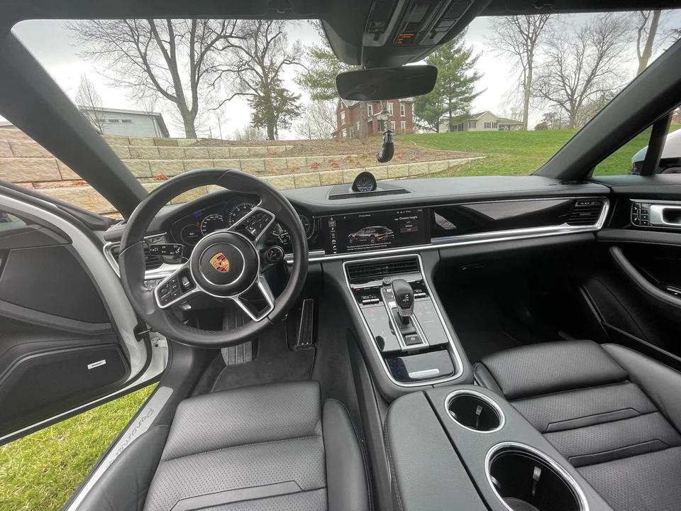 2018 Porsche 971 Panamera - Image 10 of 31