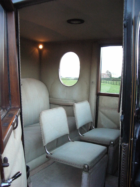 Panhard - Image 7 of 9