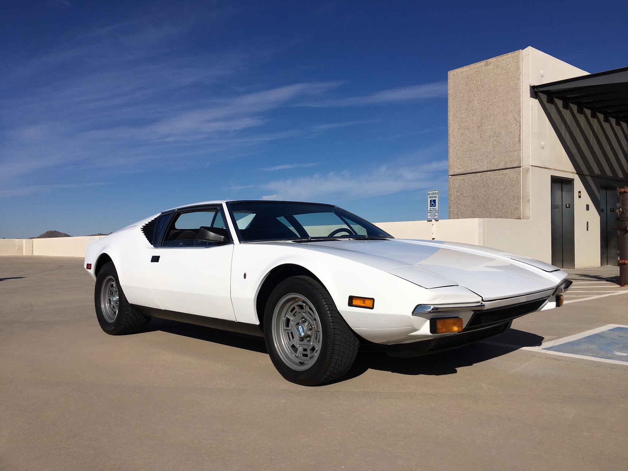 1973 DeTomaso Pantera