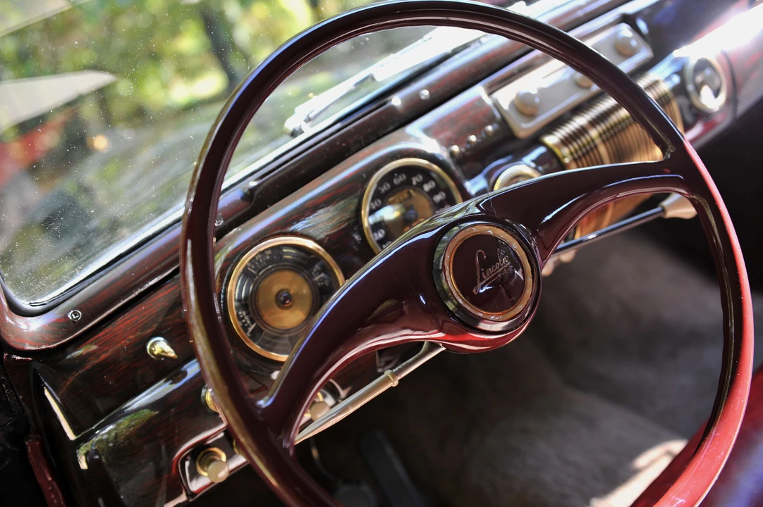 1941 Lincoln Continental 1st Gen - Image 4 of 5