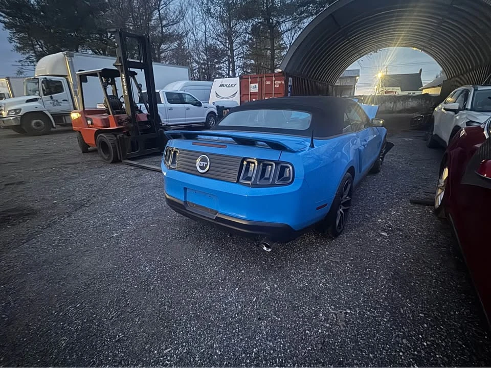 2010 Ford S197 Mustang - Image 2 of 3