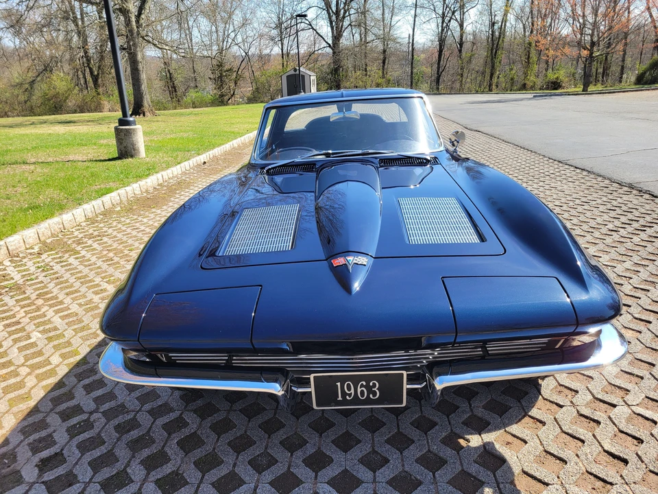1963 Chevrolet Corvette C2 - Image 4 of 12