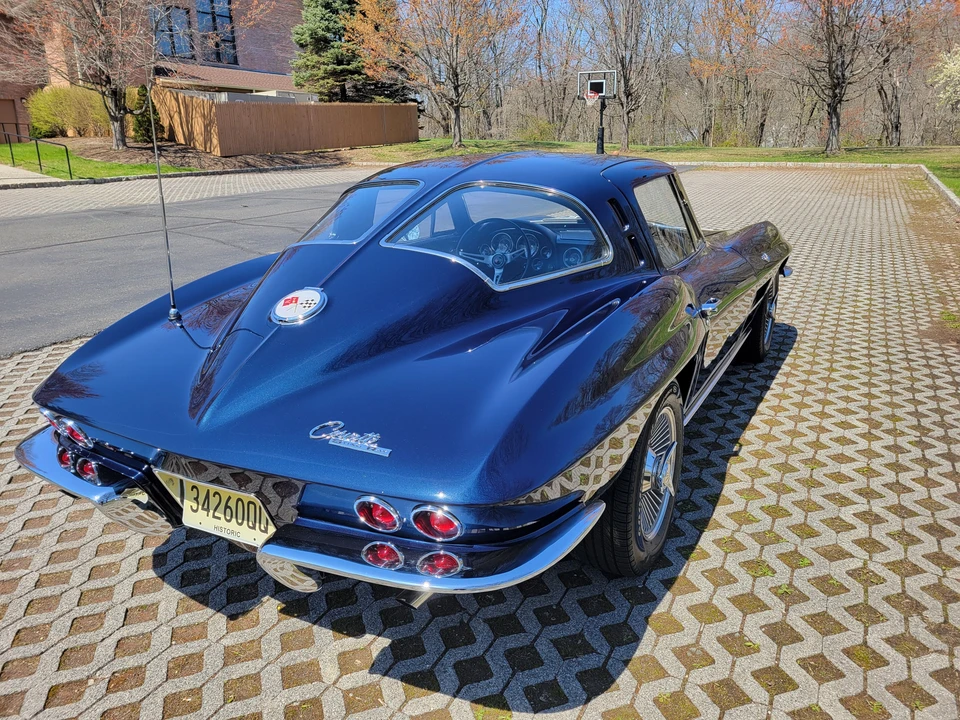 1963 Chevrolet Corvette C2 - Image 2 of 12
