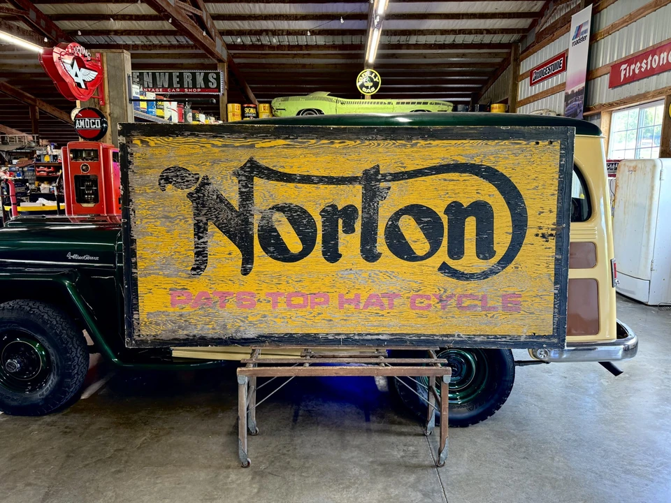 Norton - Image 3 of 31