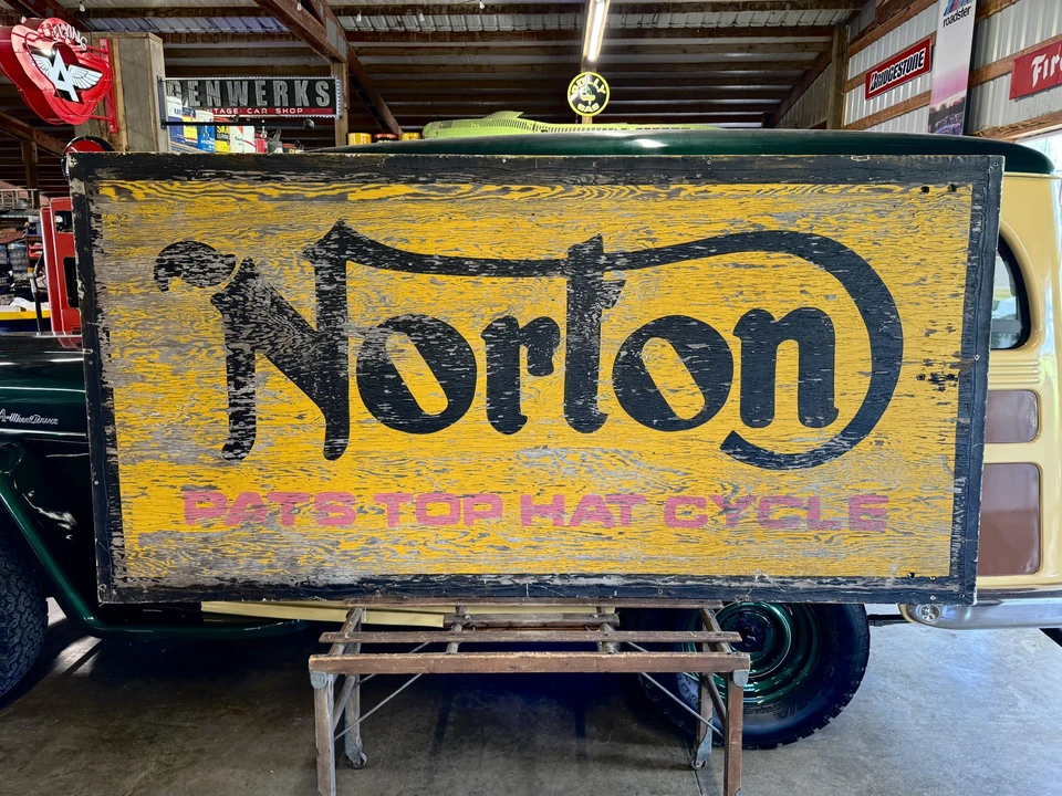 Norton - Image 2 of 31