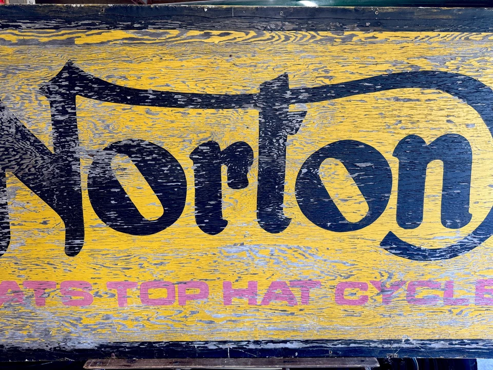 Norton - Image 11 of 31