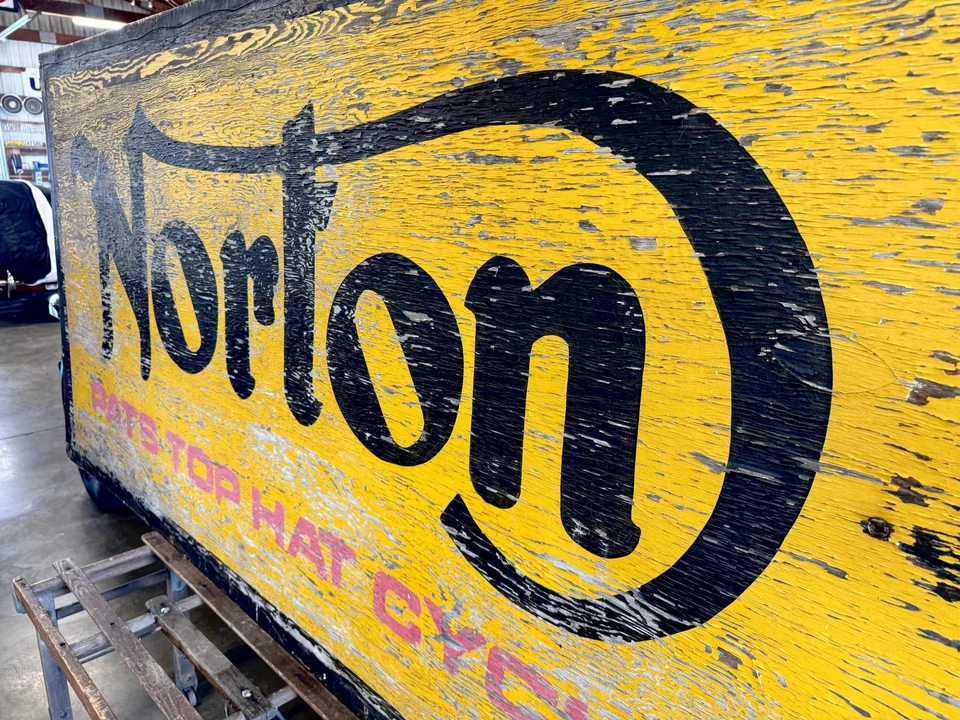 Norton - Image 9 of 31