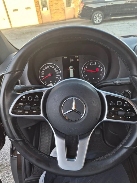 2023 Mercedes-Benz VS30 Sprinter - Image 2 of 10