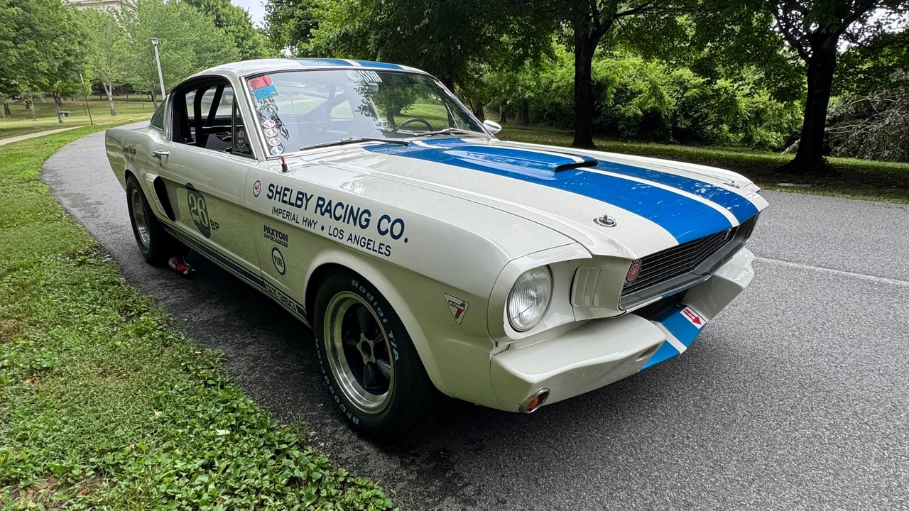 1966 Shelby GT350 - Image 20 of 31