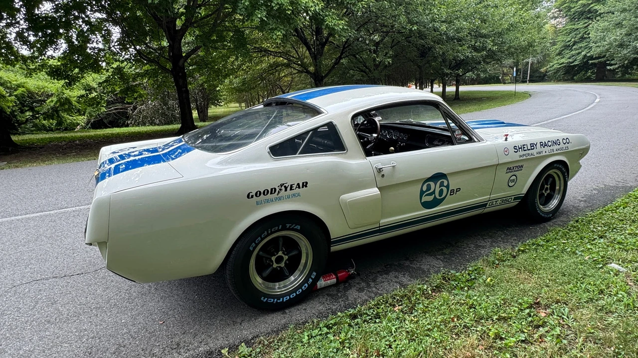 1966 Shelby GT350 - Image 17 of 31