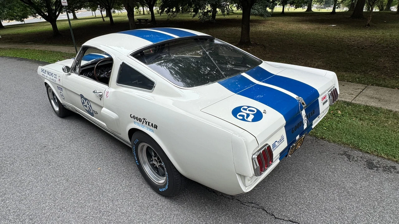 1966 Shelby GT350 - Image 10 of 31