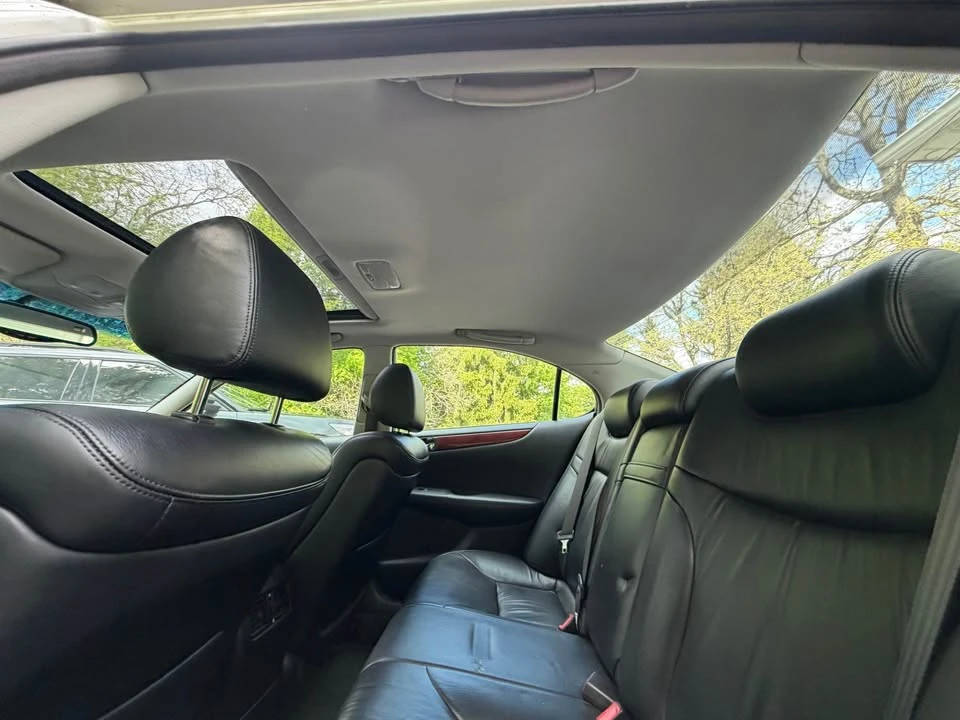 2002 Lexus ES 4th Gen - Image 7 of 9