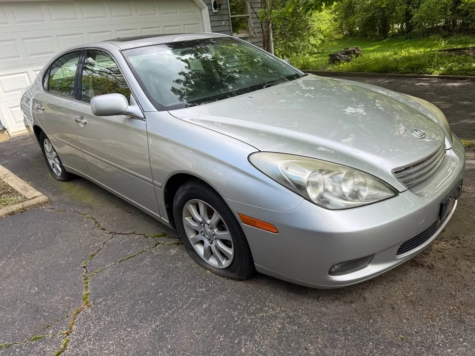 2002 Lexus ES 4th Gen - Image 3 of 9