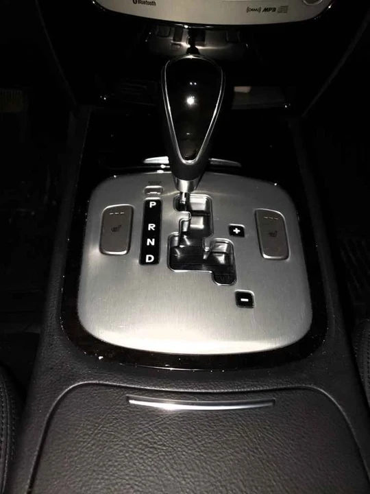 2013 Hyundai Genesis - Image 5 of 8