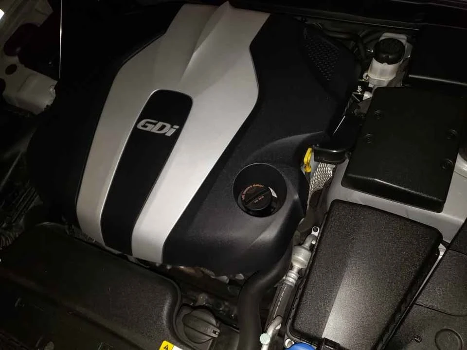 2013 Hyundai Genesis - Image 6 of 8