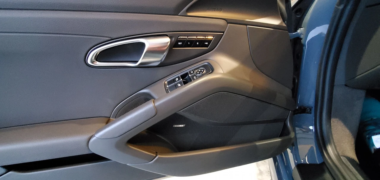 2017 Porsche 718 Cayman - Image 14 of 25