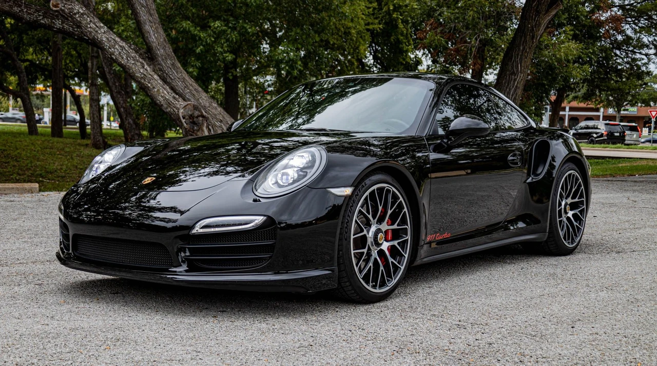 2014 Porsche 991 Turbo - Image 2 of 27