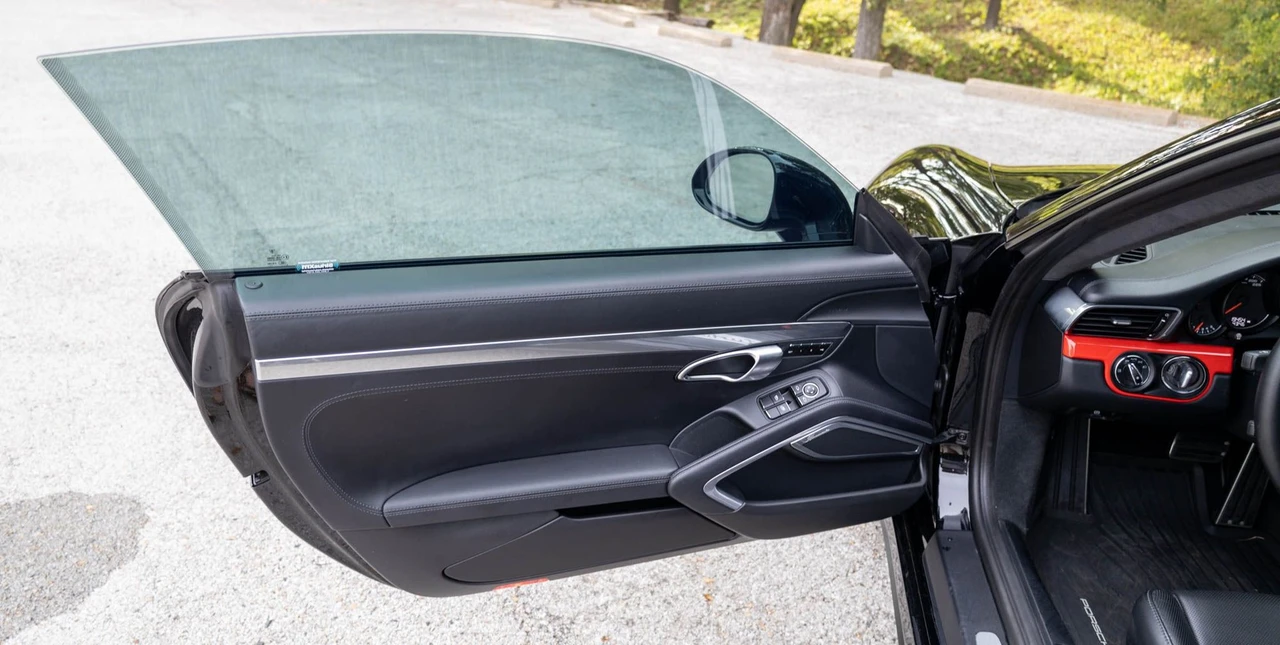 2014 Porsche 991 Turbo - Image 18 of 27