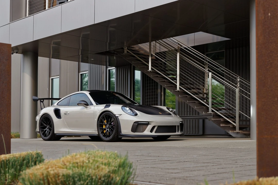 2019 Porsche 991 GT3 RS - Image 2 of 17