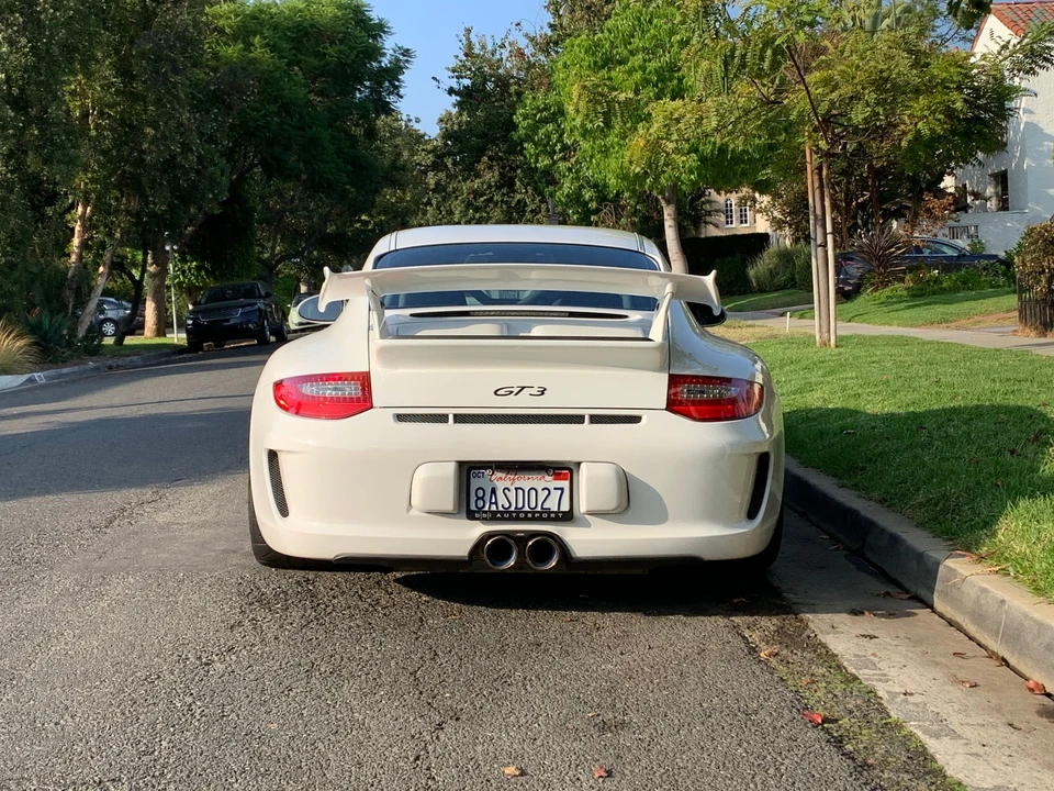 2011 Porsche 997 GT3 - Image 3 of 4