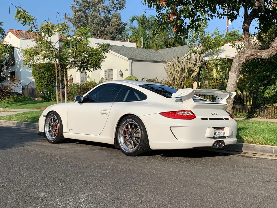 2011 Porsche 997 GT3 - Image 2 of 4