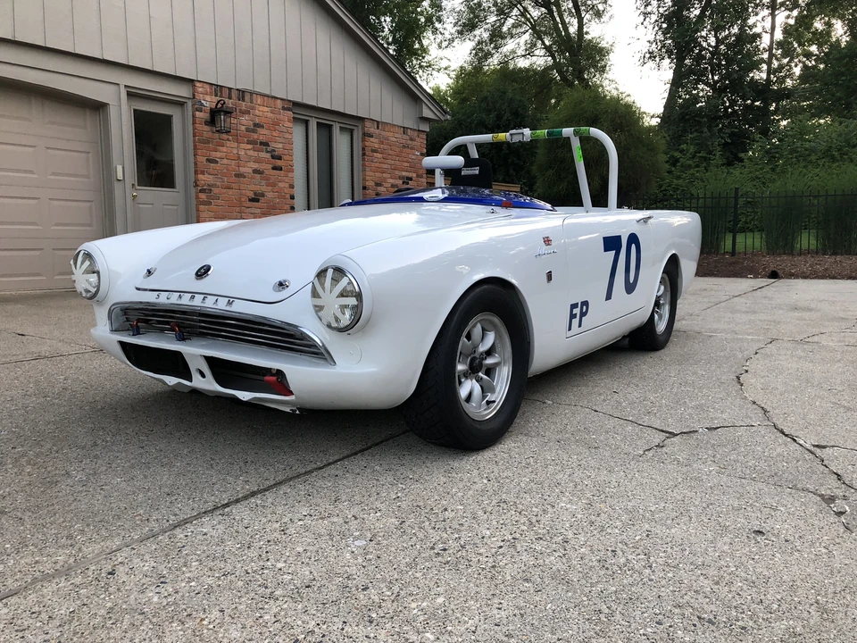 Sunbeam Alpine Series V - Image 2 of 31
