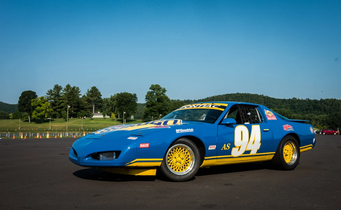 1990 Pontiac Firebird Trans Am 3rd Gen - Image 4 of 31