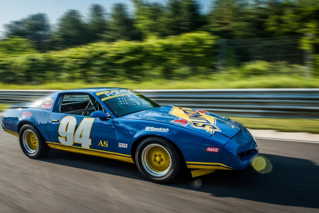 1990 Pontiac Firebird Trans Am 3rd Gen - Image 3 of 31