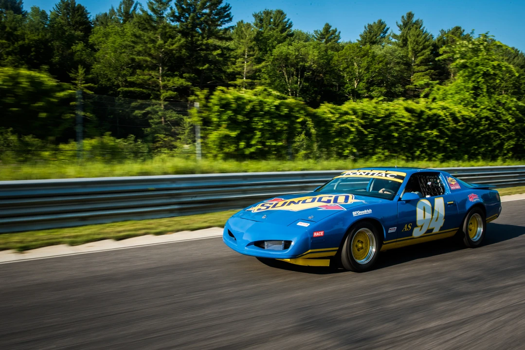 1990 Pontiac Firebird Trans Am 3rd Gen - Image 10 of 31