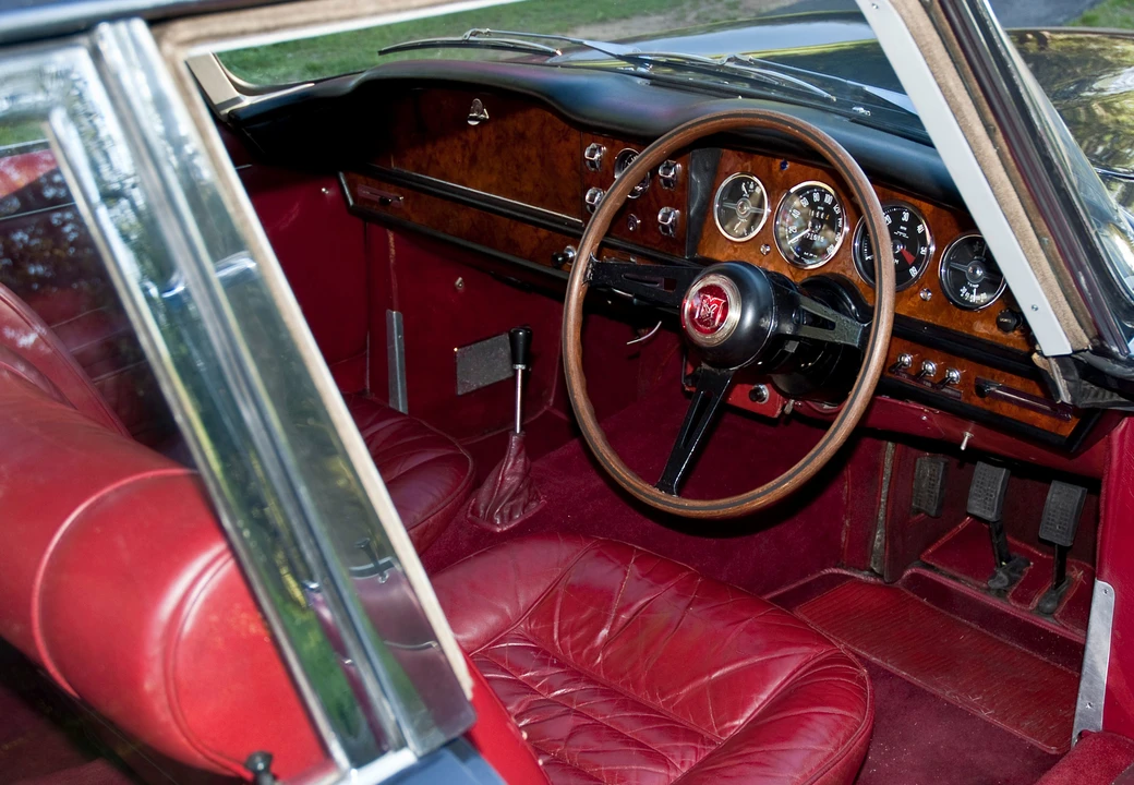 1963 Lagonda - Image 4 of 10