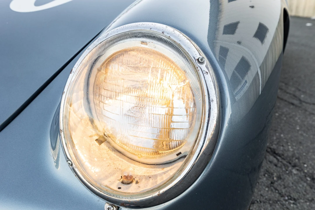 Porsche 550 - Image 13 of 31
