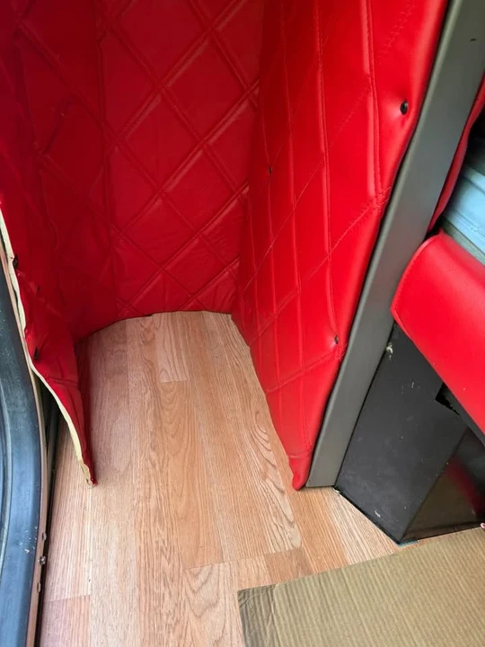 Peterbilt 379 - Image 7 of 10