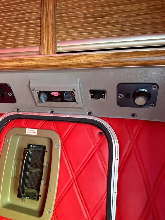 Peterbilt 379 - Image 6 of 10