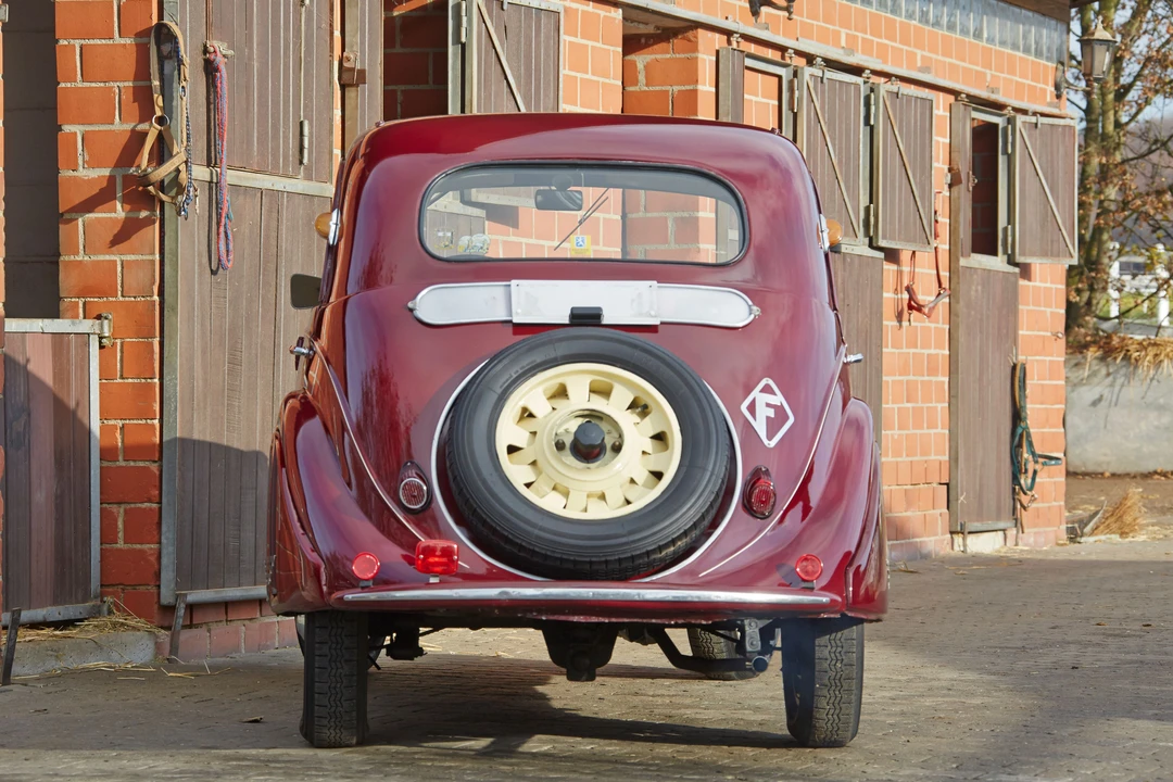 Peugeot - Image 4 of 6