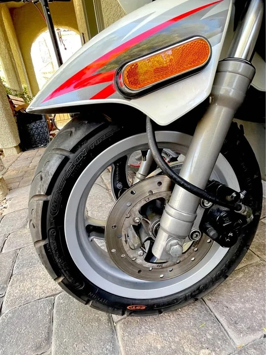 Piaggio - Image 6 of 10