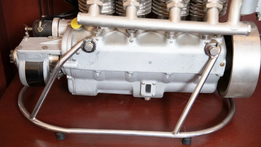 Pierce-Arrow - Image 7 of 16