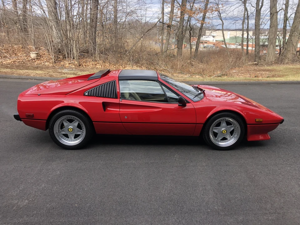 1985 Ferrari 308 GTS QV - Image 22 of 31